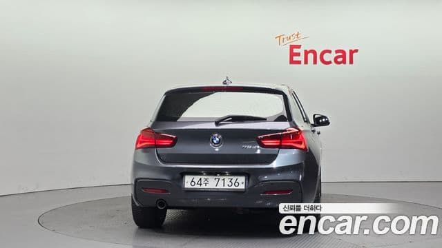 BMW 1 Series 2018 — Photo 15/35