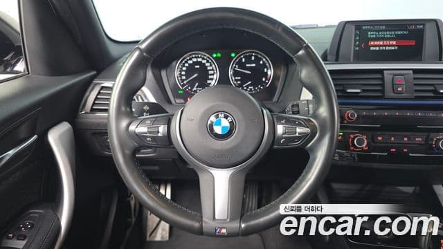 BMW 1 Series 2018 — Photo 20/35