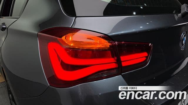 BMW 1 Series 2018 — Photo 3/35