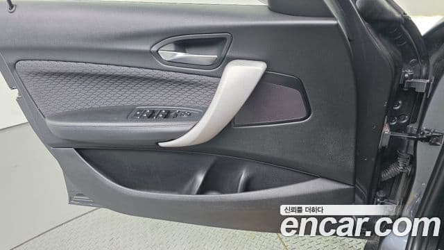 BMW 1 Series 2018 — Photo 13/35