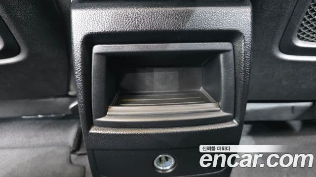 BMW 1 Series 2018 — Photo 29/35