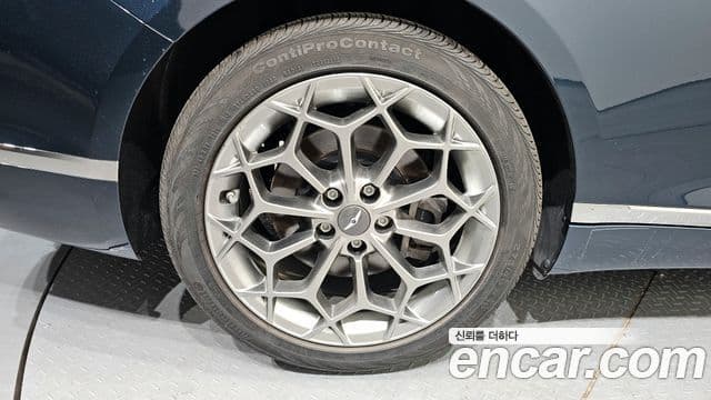Genesis G80 2021 — Photo 9/33