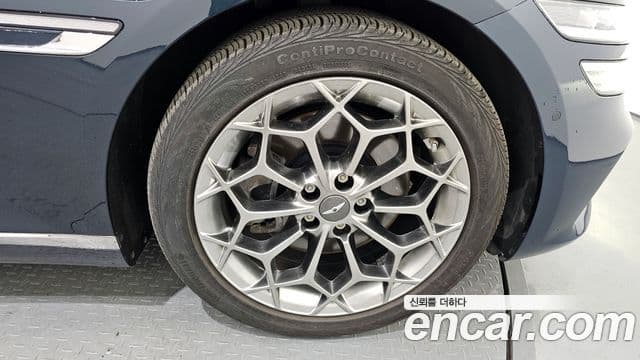 Genesis G80 2021 — Photo 29/33