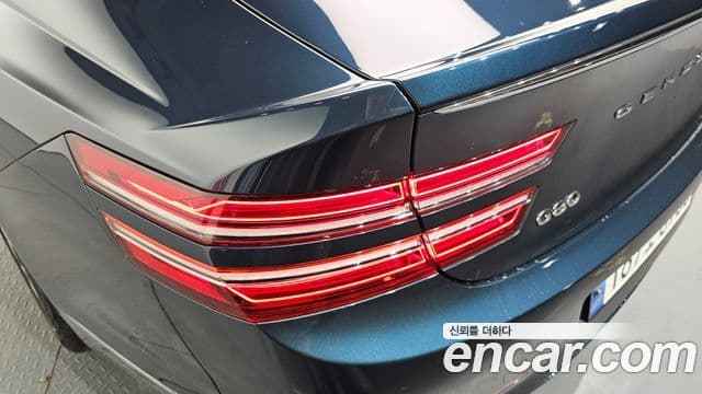 Genesis G80 2021 — Photo 18/33