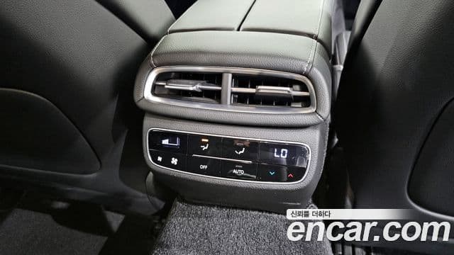 Genesis G80 2021 — Photo 13/33