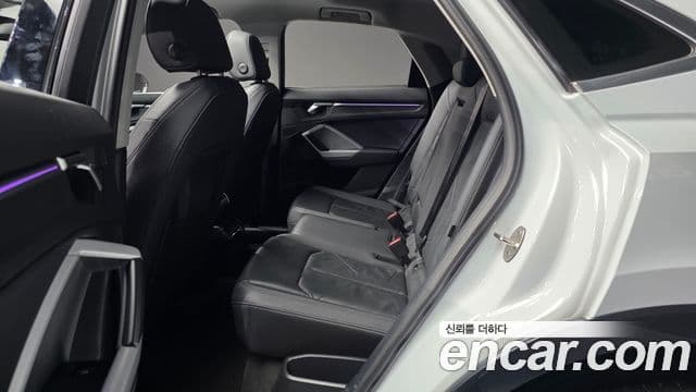 Audi Q3 2023 — Photo 18/30