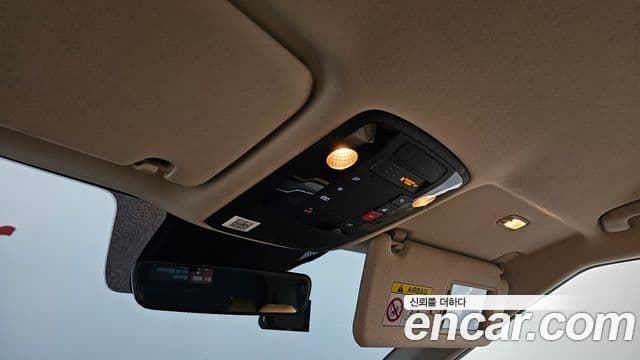 Kia Carnival 2022 — Фото 16/20