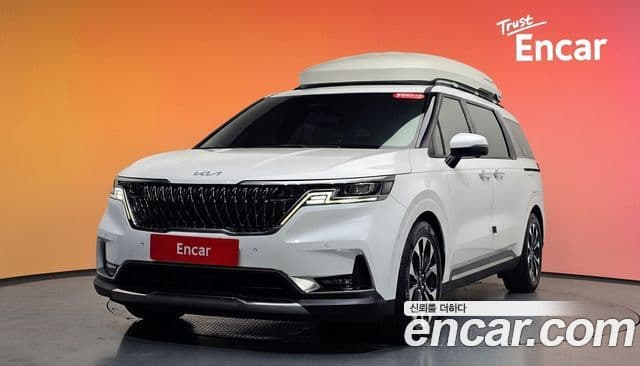 Kia Carnival 2022 — Фото 1/20