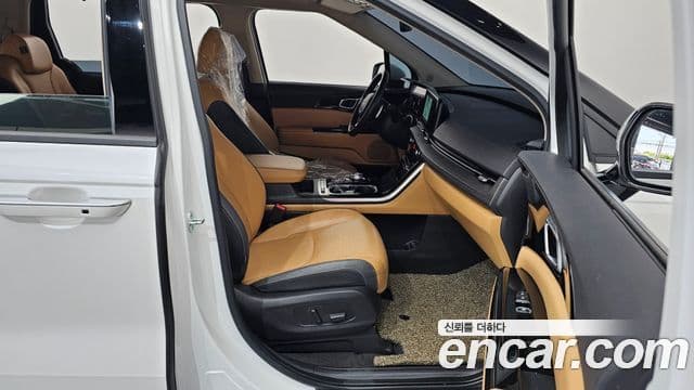 Kia Carnival 2022 — Şəkil 20/39