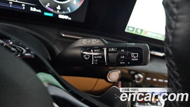 Kia Carnival 2022 — Şəkil 8/39