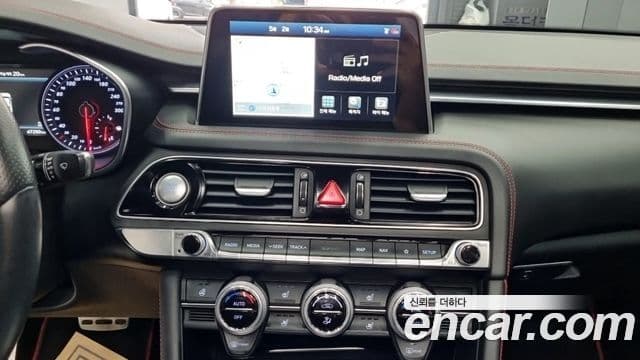 Genesis G70 2018 — Şəkil 10/18