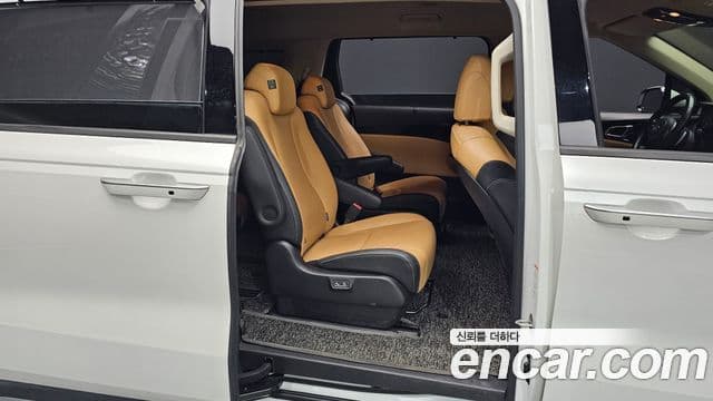 Kia Carnival 2021 — Şəkil 12/20