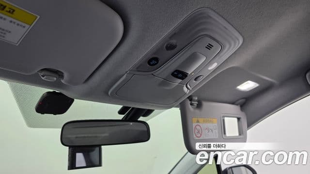 Toyota Prius 2018 — Şəkil 29/30
