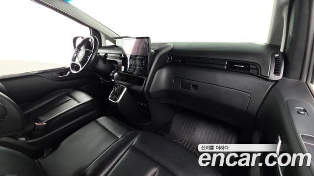 Hyundai Staria 2022 — ფოტო 7/20