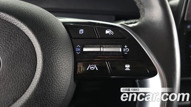 Hyundai Staria 2022 — ფოტო 17/20
