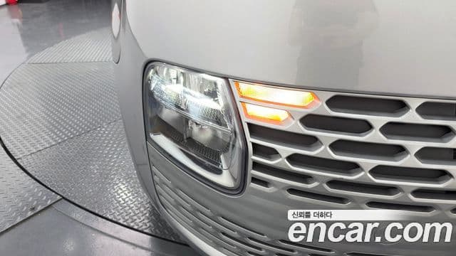Hyundai Staria 2022 — Şəkil 23/31