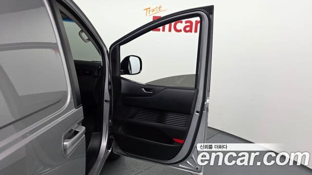 Hyundai Staria 2022 — Şəkil 5/31