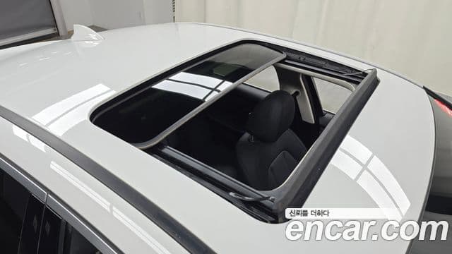 BMW 3 Series 2019 — Şəkil 17/20