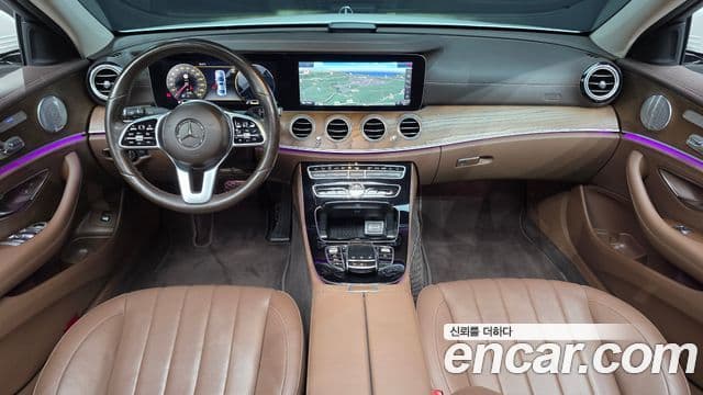 Mercedes-Benz E-Class 2019 — ფოტო 7/20
