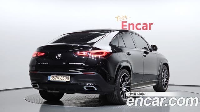 Mercedes-Benz GLE-Class 2022 — ფოტო 2/20