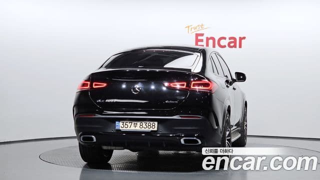 Mercedes-Benz GLE-Class 2022 — ფოტო 4/20