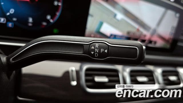 Mercedes-Benz GLE-Class 2022 — ფოტო 9/20