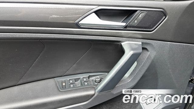 Volkswagen Tiguan 2020 — Şəkil 12/20