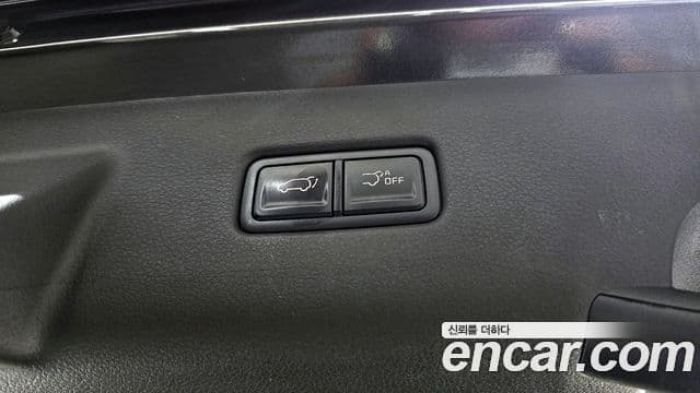 Kia Carnival 2024 — Фото 19/20