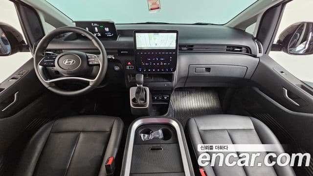 Hyundai Staria 2024 — Фото 7/20