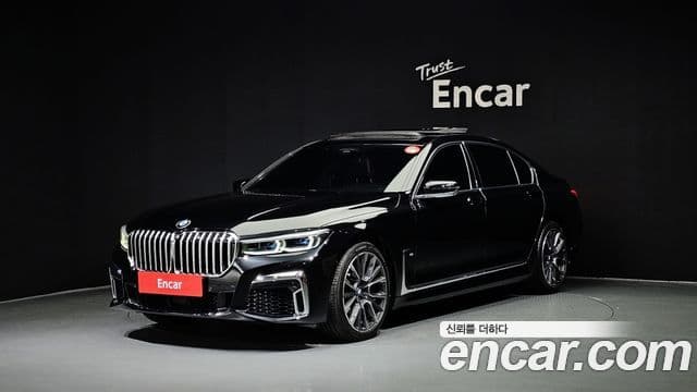 BMW 7 Series 2020 — Photo 9/16
