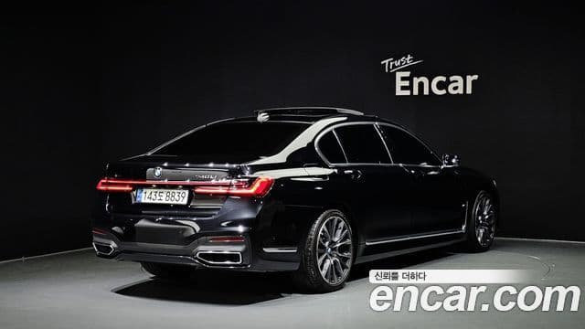 BMW 7 Series 2020 — Photo 2/16