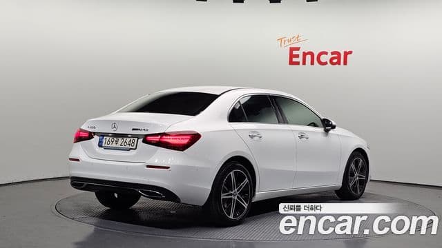 Mercedes-Benz A-Class 2024 — ფოტო 2/20