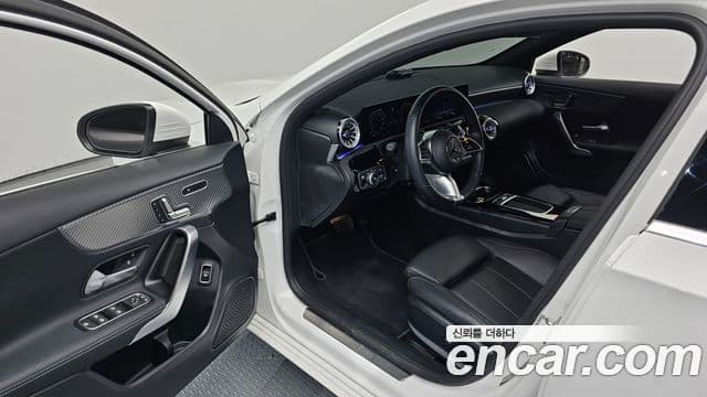 Mercedes-Benz A-Class 2024 — ფოტო 10/20