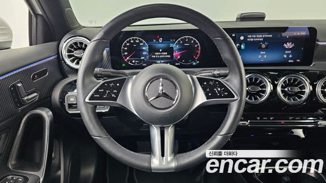 Mercedes-Benz A-Class 2024 — ფოტო 13/20