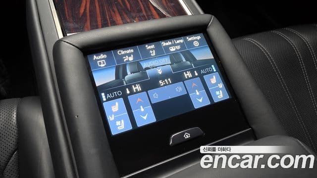 Lexus LS500h 2019 — ფოტო 24/31