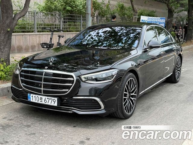 Mercedes-Benz S-Class 2025 — Photo 18/20