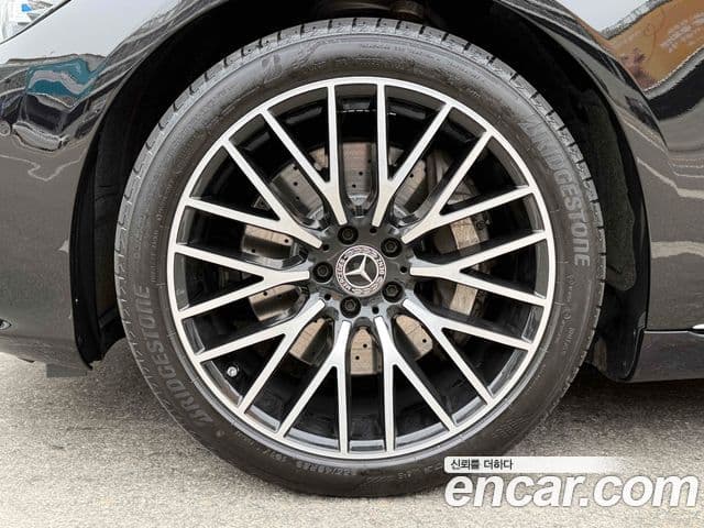 Mercedes-Benz S-Class 2025 — Photo 12/20