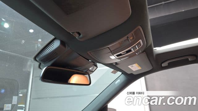 Mercedes-Benz GLE-Class 2018 — Photo 18/30
