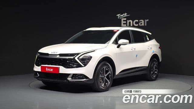 Kia Sportage 2023 — Фото 1/20