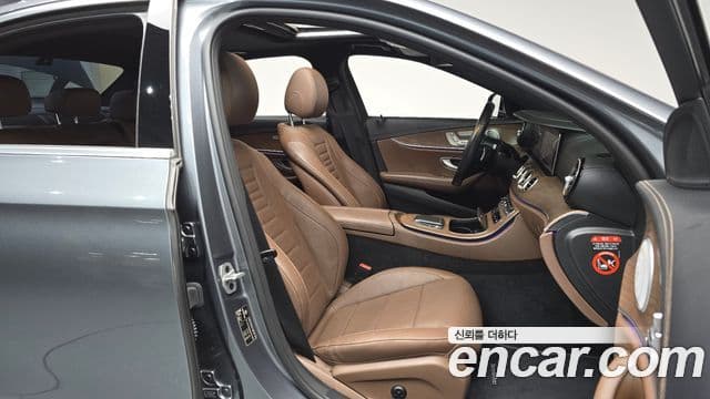 Mercedes-Benz E-Class 2020 — Şəkil 11/20