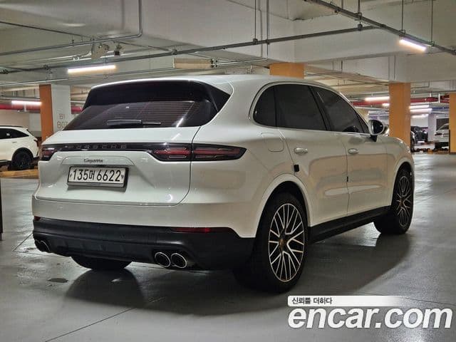 Porsche Cayenne 2019 — Фото 5/20