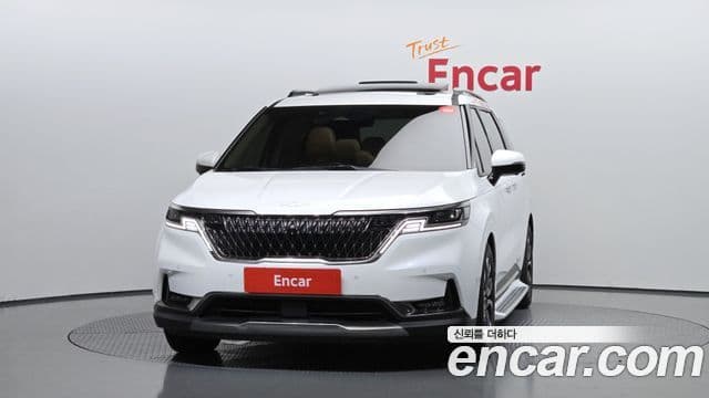 Kia Carnival 2021 — Фото 3/20