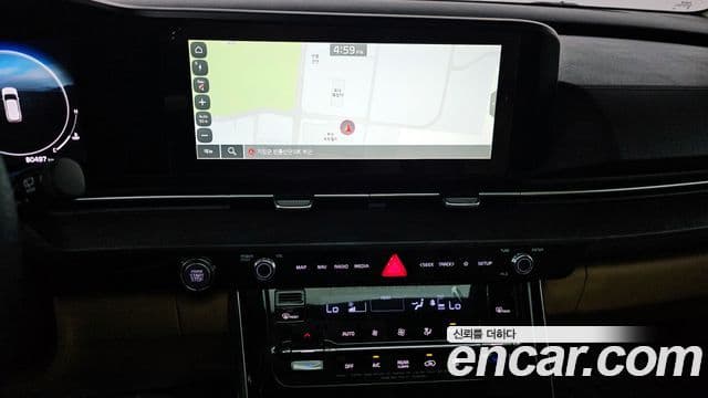 Kia Carnival 2021 — Фото 16/20