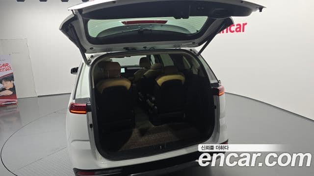 Kia Carnival 2021 — Фото 20/20