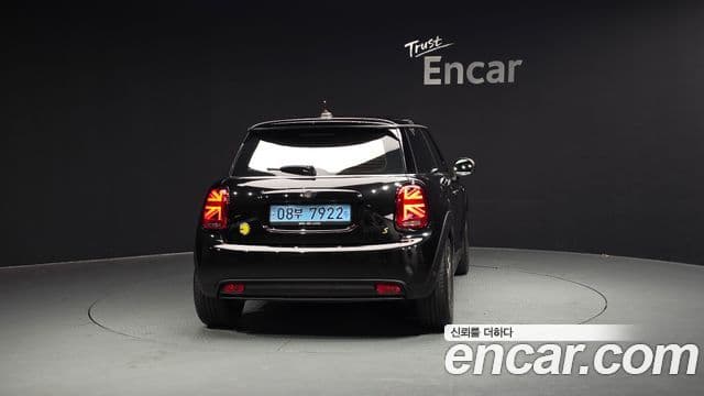 Mini Cooper Electric 2022 — ფოტო 17/20