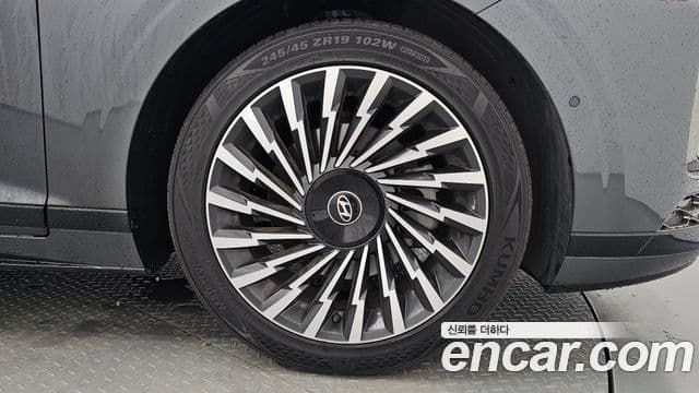 Hyundai Grandeur 2023 — ფოტო 4/20