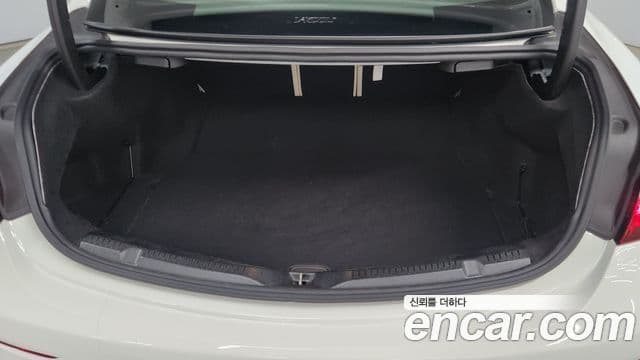 Mercedes-Benz E-Class 2022 — Şəkil 16/20