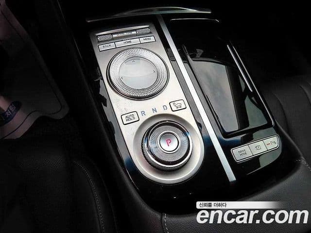 Genesis G80 2021 — ფოტო 7/20