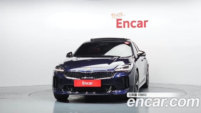 Kia Stinger 2021 — ფოტო 2/20