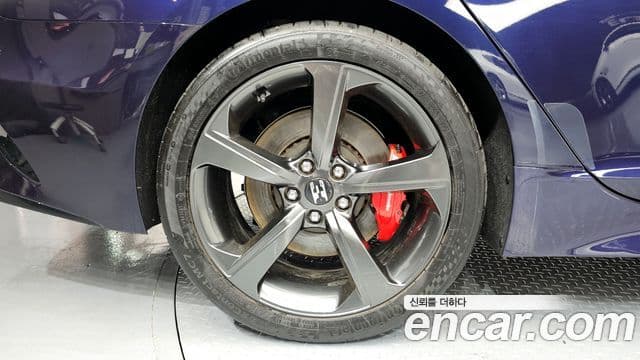 Kia Stinger 2021 — ფოტო 4/20